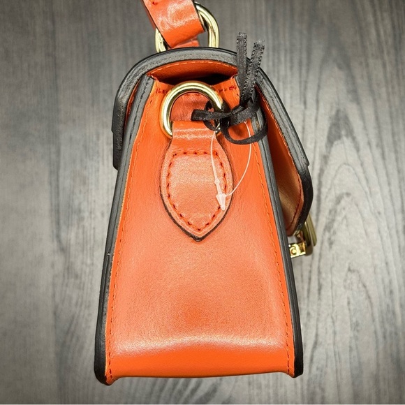 VALENTINO BY MARIO VALENTINO
Bibi Retro Leather Small Shoulder Bag - Picture 6 of 12